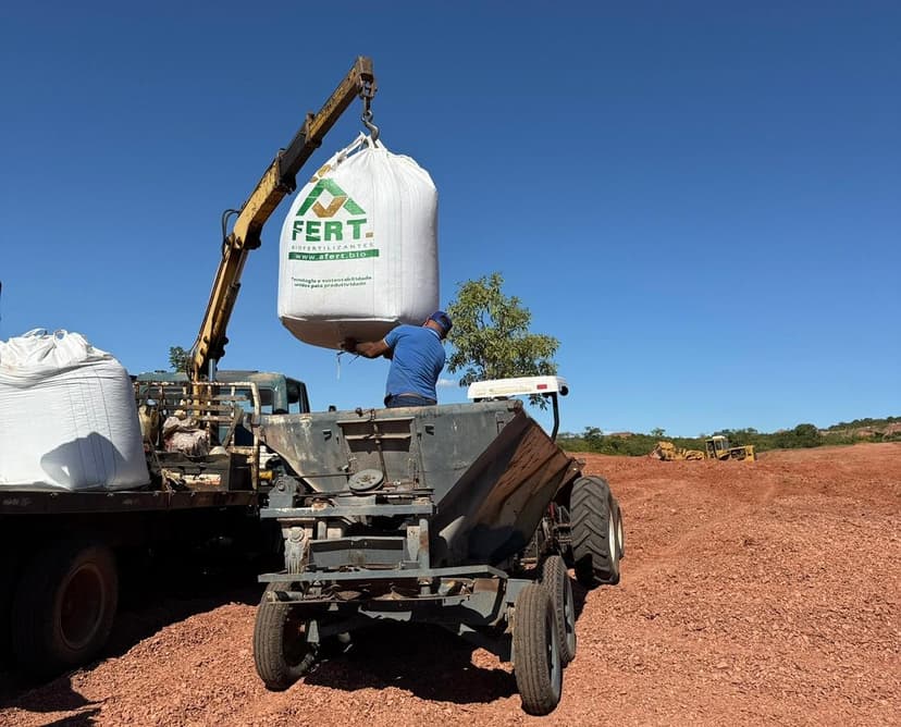 biofertilizante-e-aplicado-em-projeto-de-recuperacao-de-areas-degradadas-no-sul-do-piaui