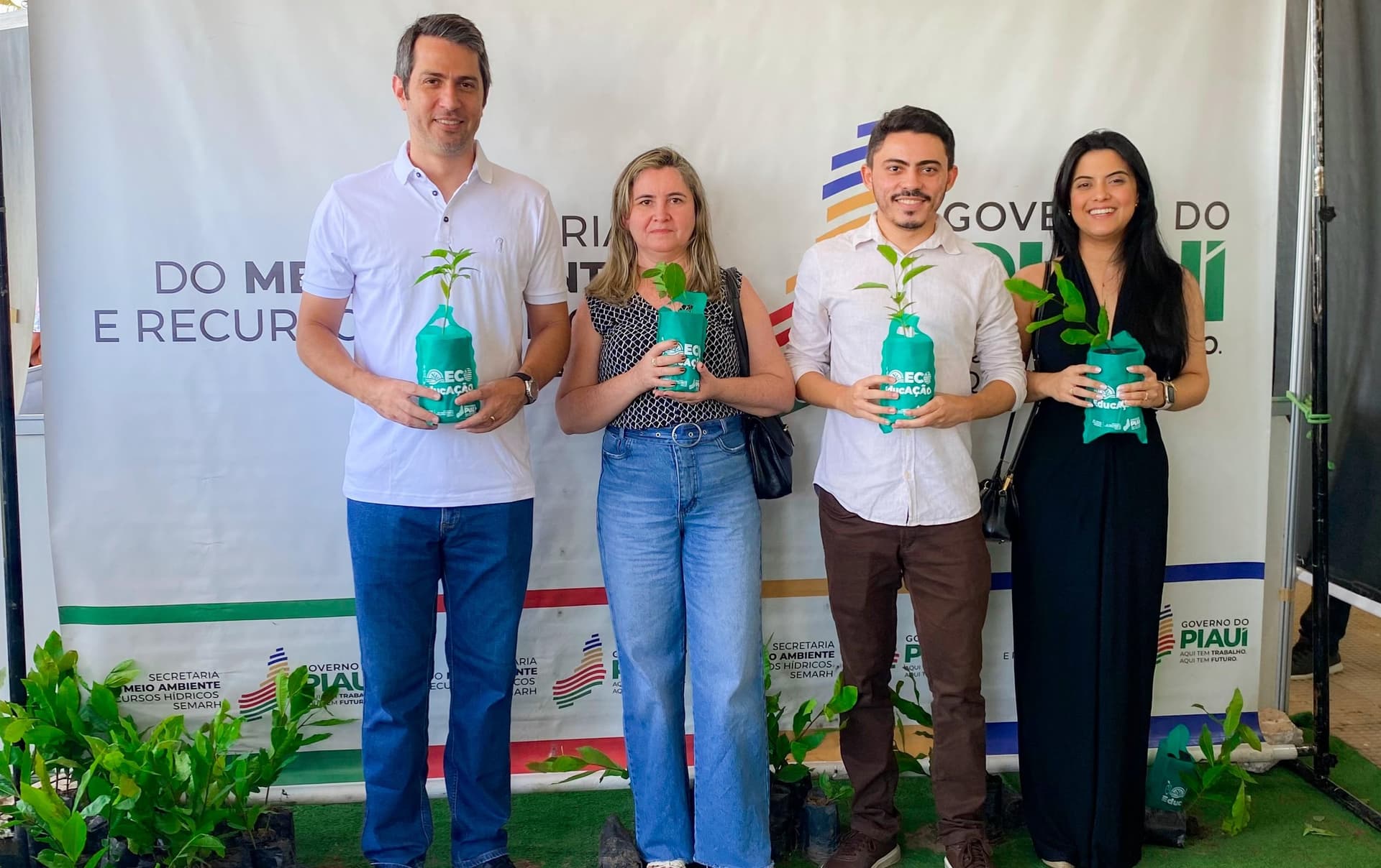 Semarh leva mudas e ações de sustentabilidade ao Diálogos pelo Piauí em Floriano