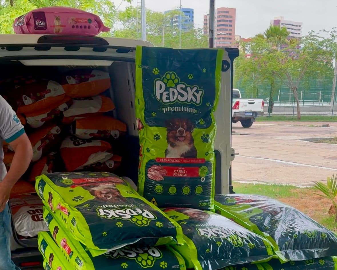 Doação de ração a protetores independentes