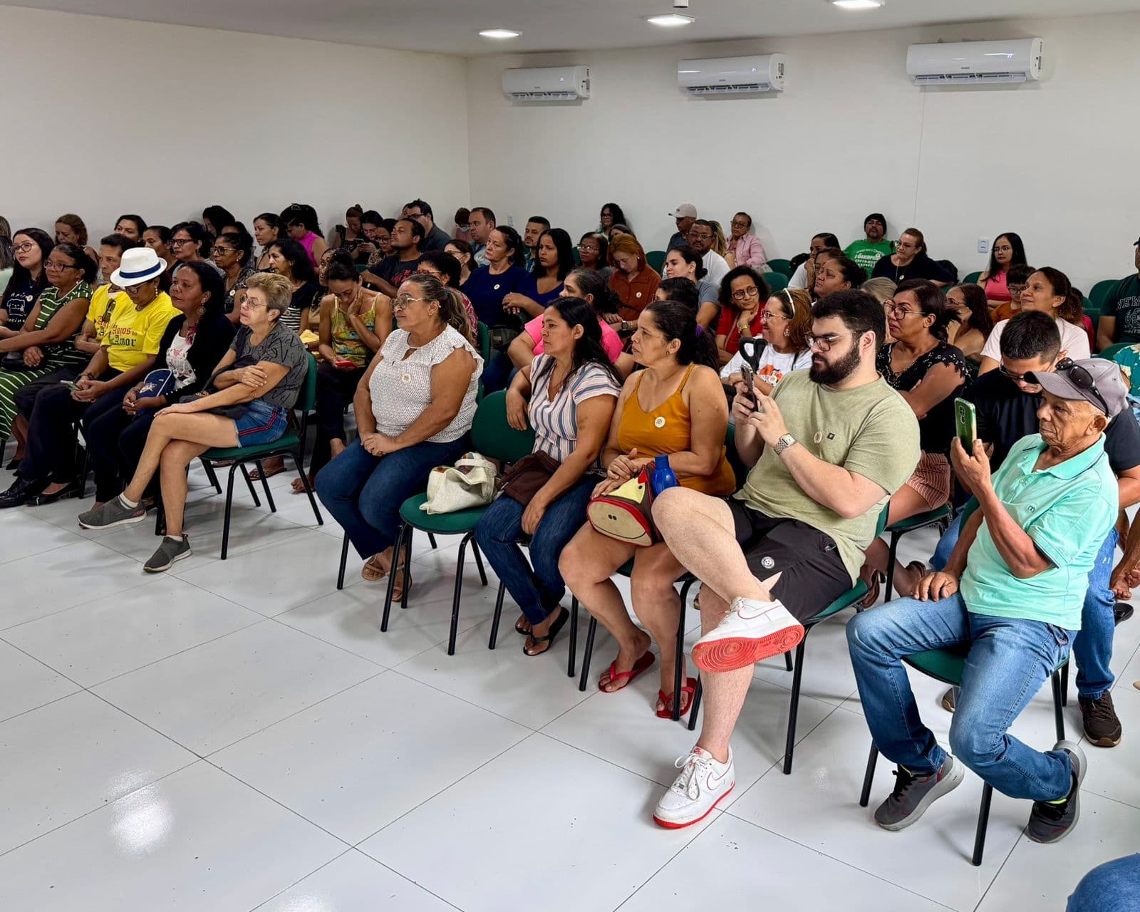 Doação de ração a protetores independentes