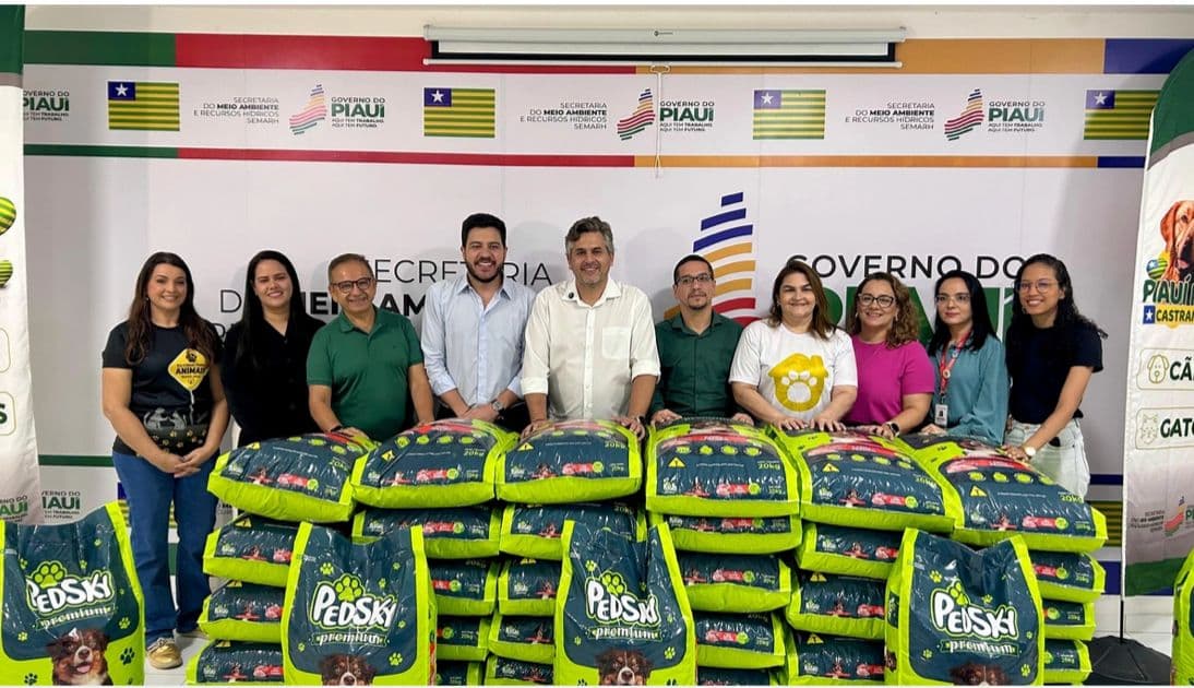 SEMARH realiza entrega de 5 toneladas de ração em evento que marca apoio à causa animal em Picos