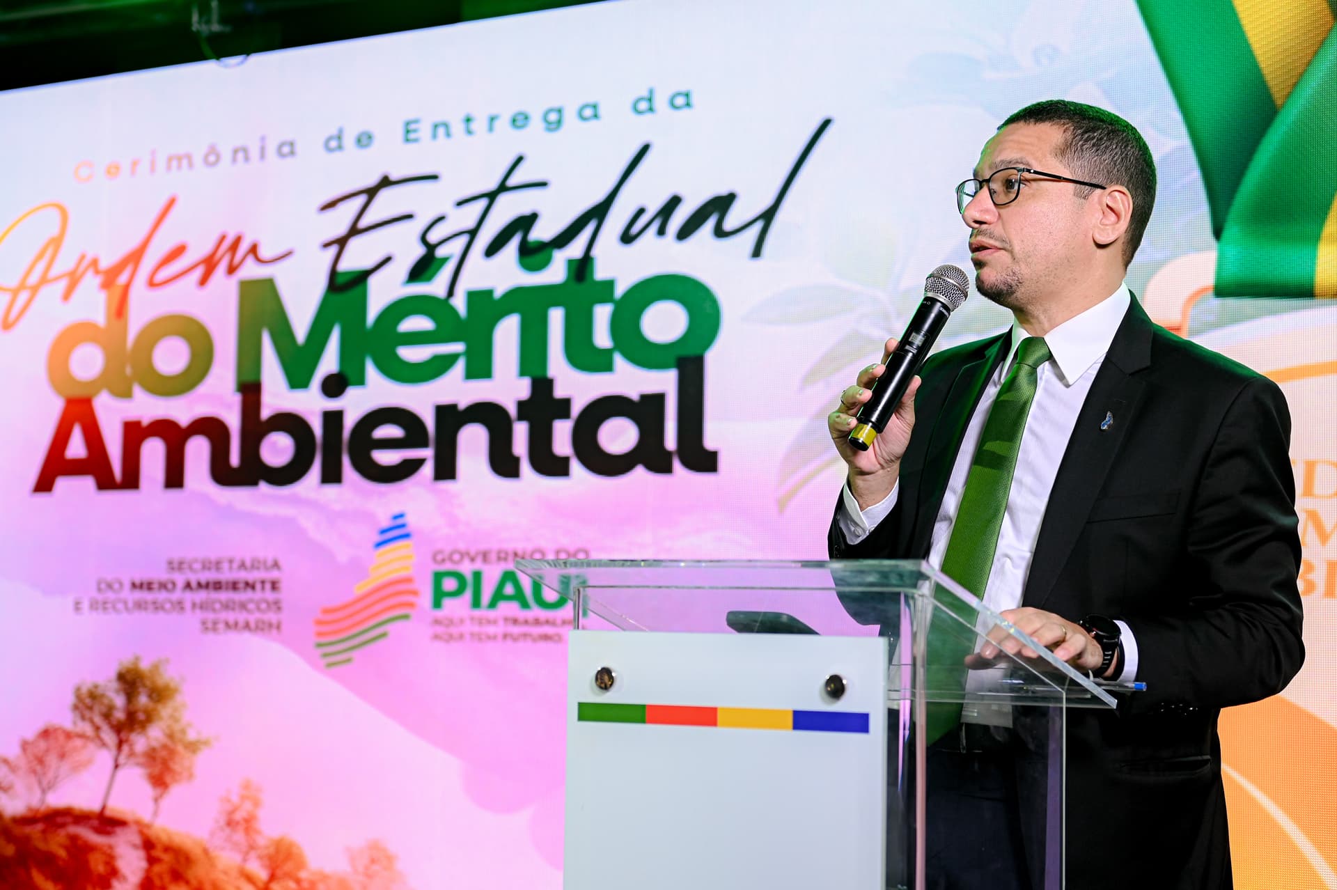 Semarh realiza entrega de Medalha do Mérito Ambiental que reconhece defensores da sustentabilidade no Piauí