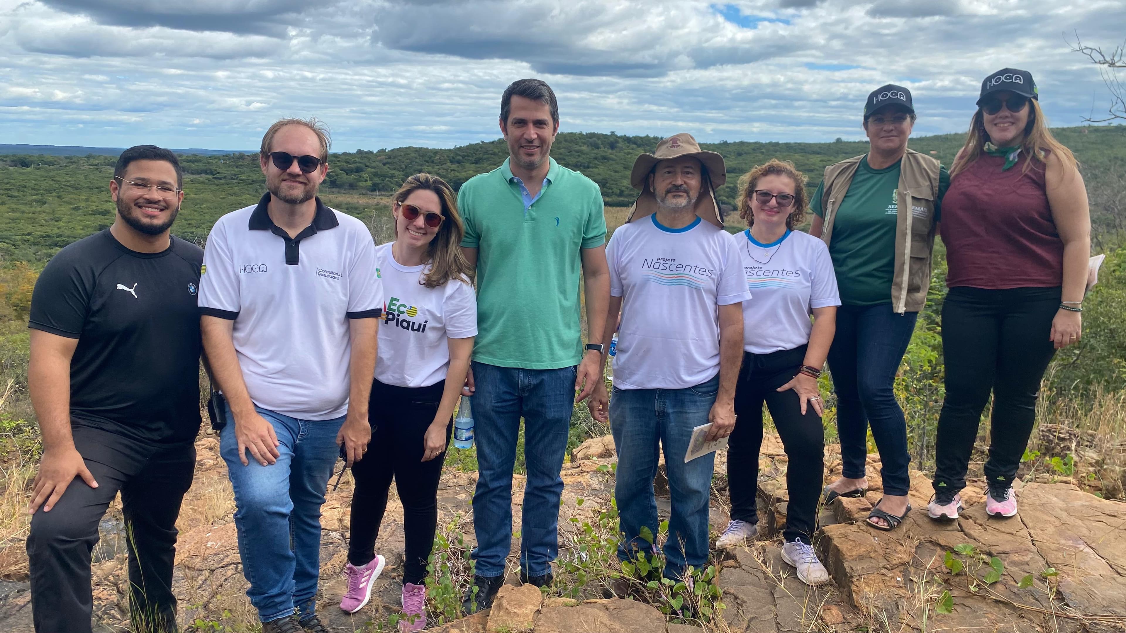 Logo no primeiro dia, foram doadas 2.200 mudas à Prefeitura e plantadas 200 árvores frutíferas no Bosque do Turista.